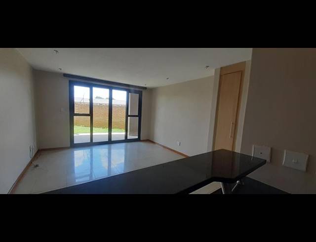 2 BEDROOM APARTMENT FOR SALE IN ROOIHUISKRAAL NORTH